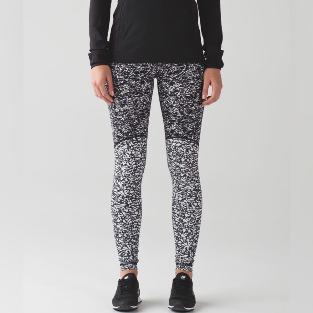 LULULEMON WUNDER UNDER H/R SIZE 8